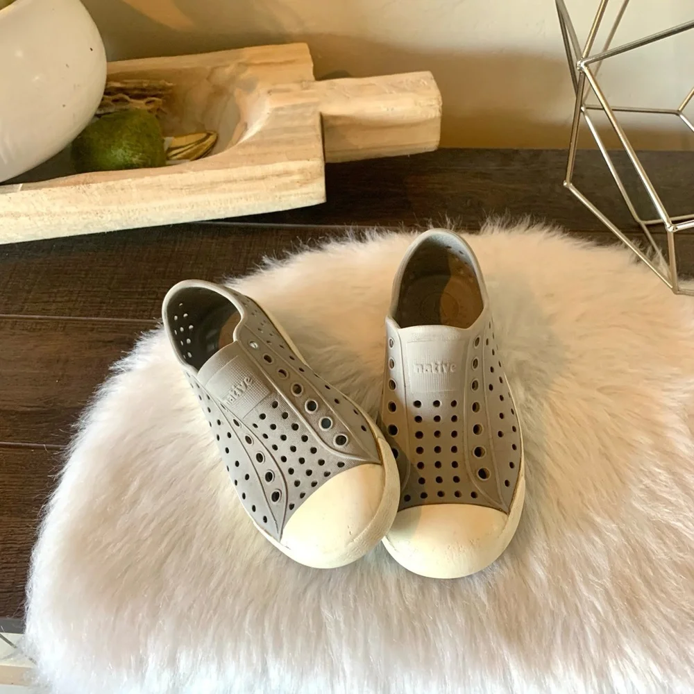 NATIVE Jefferson Shoes